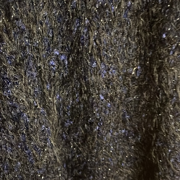 Soft sparkling black& blue sweater - Picture 3 of 4